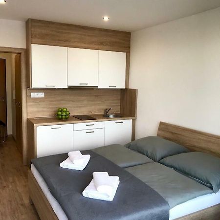 Apartment Poprad Eksteriør bilde